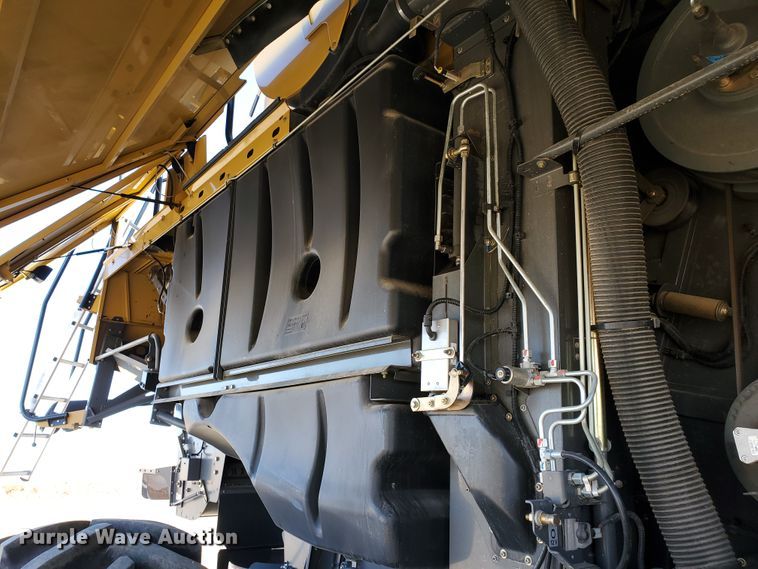 image for item DF4610 2011 Claas Lexion 740  combine