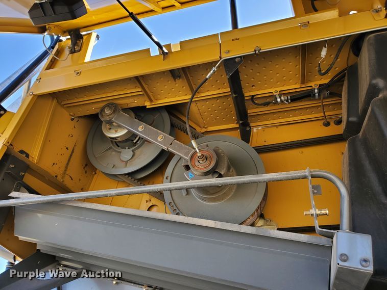 image for item DF4610 2011 Claas Lexion 740  combine