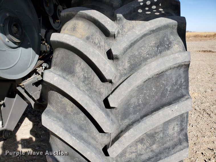 image for item DF4610 2011 Claas Lexion 740  combine