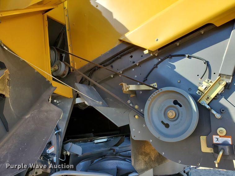 image for item DF4610 2011 Claas Lexion 740  combine