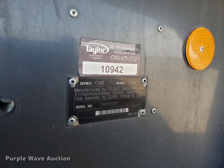 image for item DF4610 2011 Claas Lexion 740  combine