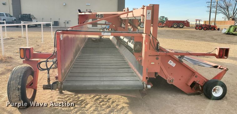 image for item DF4614 2005 H&S TWM12 hay merger