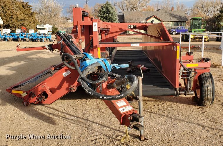 image for item DF4614 2005 H&S TWM12 hay merger