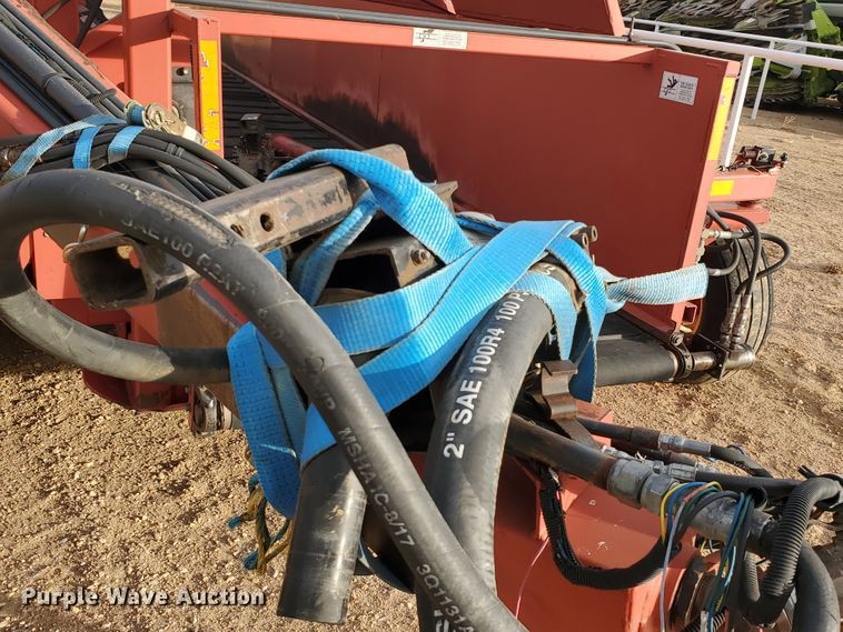 image for item DF4614 2005 H&S TWM12 hay merger