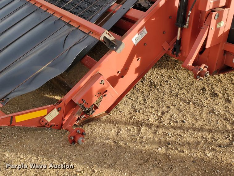 image for item DF4614 2005 H&S TWM12 hay merger