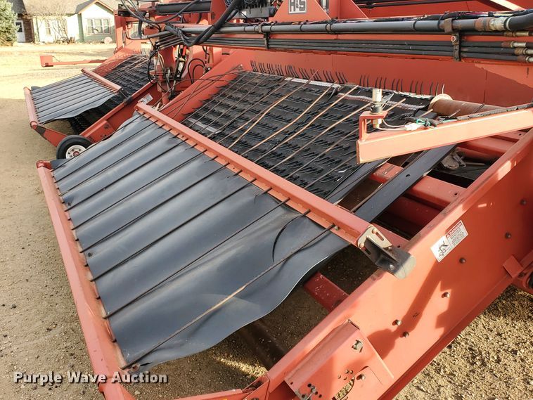 image for item DF4614 2005 H&S TWM12 hay merger