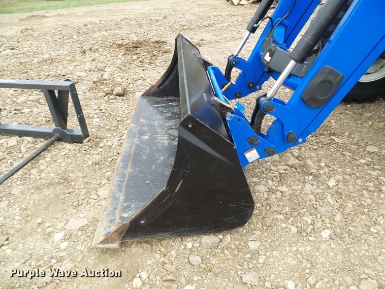 image for item DG2129 2011 New Holland T6050  MFWD tractor