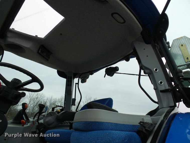 image for item DG2129 2011 New Holland T6050  MFWD tractor