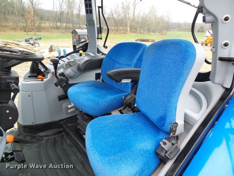 image for item DG2129 2011 New Holland T6050  MFWD tractor