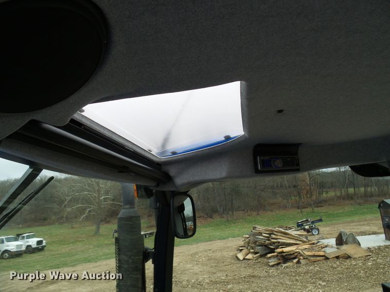 image for item DG2129 2011 New Holland T6050  MFWD tractor