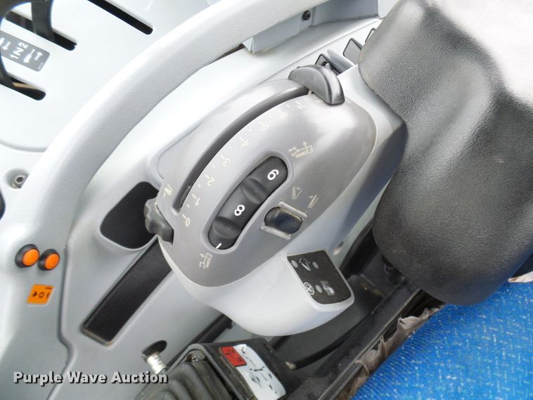 image for item DG2129 2011 New Holland T6050  MFWD tractor