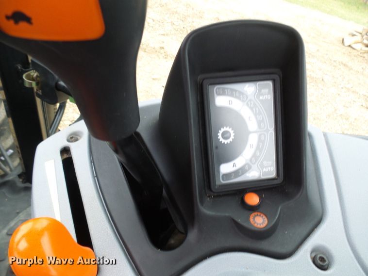 image for item DG2129 2011 New Holland T6050  MFWD tractor