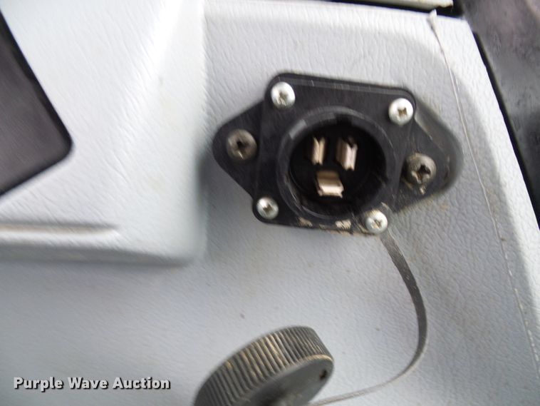 image for item DG2129 2011 New Holland T6050  MFWD tractor