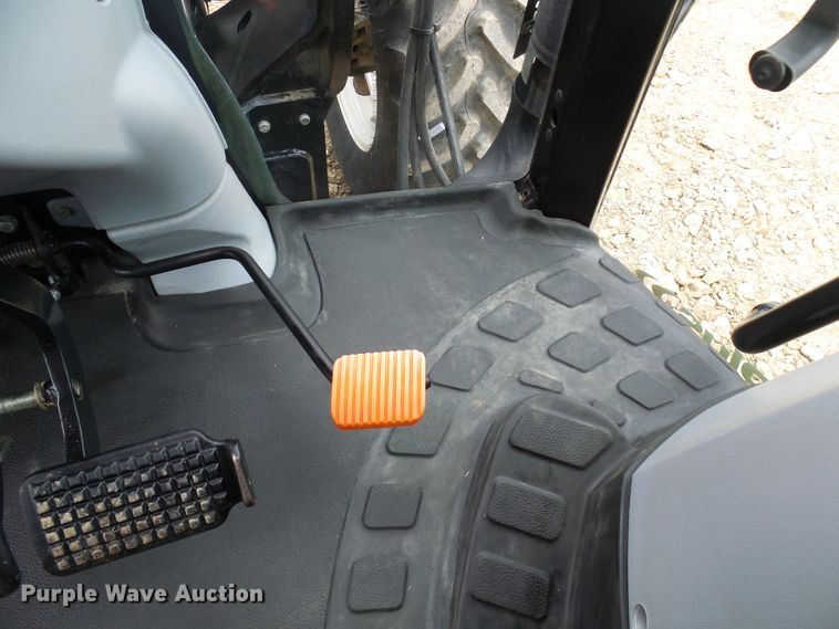 image for item DG2129 2011 New Holland T6050  MFWD tractor