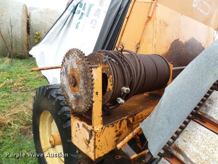 image for item DG2135 Kelly-Ryan Big Bagger 2W88 silage bagger