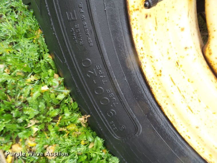 image for item DG2135 Kelly-Ryan Big Bagger 2W88 silage bagger