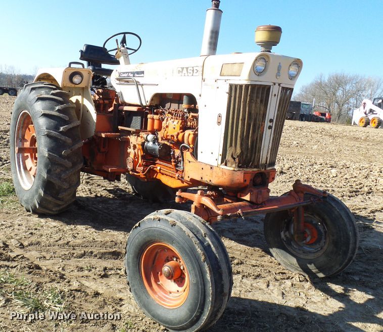 image for item DG2149 Case 831C  tractor