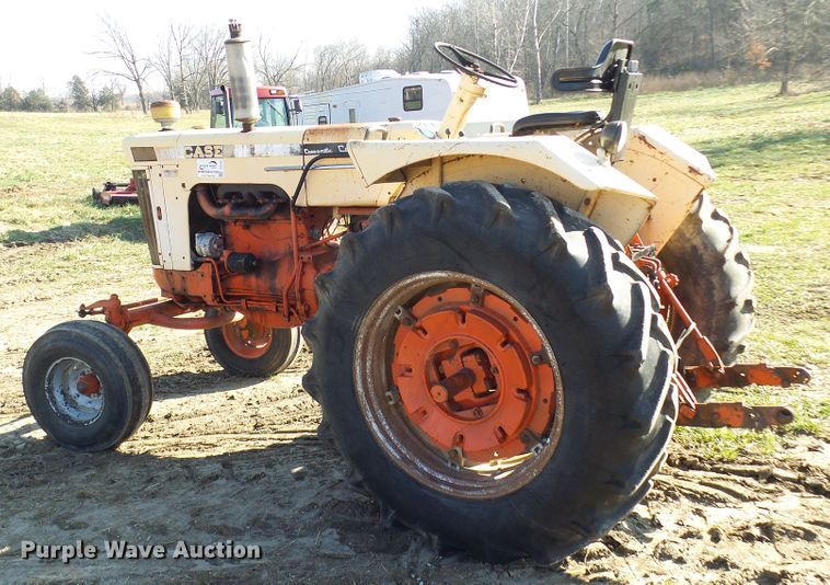 image for item DG2149 Case 831C  tractor