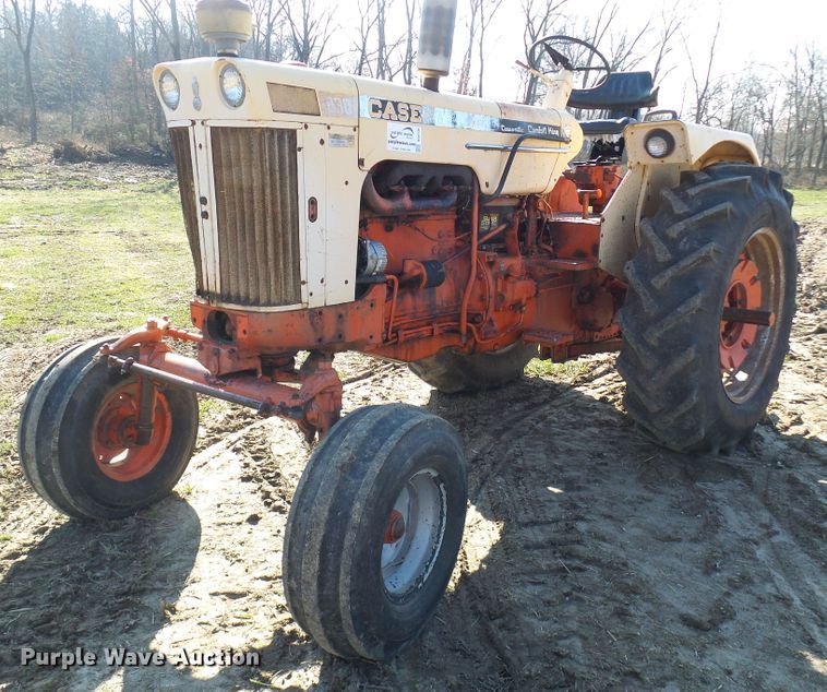 image for item DG2149 Case 831C  tractor