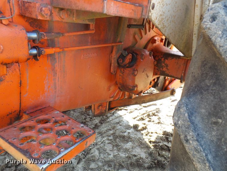 image for item DG2149 Case 831C  tractor