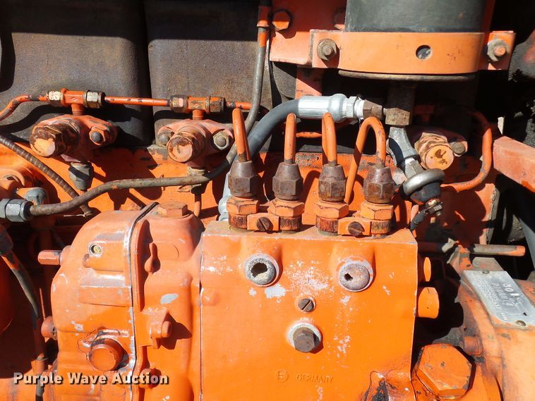 image for item DG2149 Case 831C  tractor