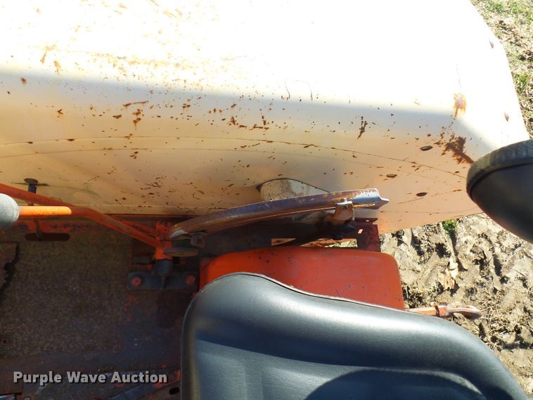 image for item DG2149 Case 831C  tractor