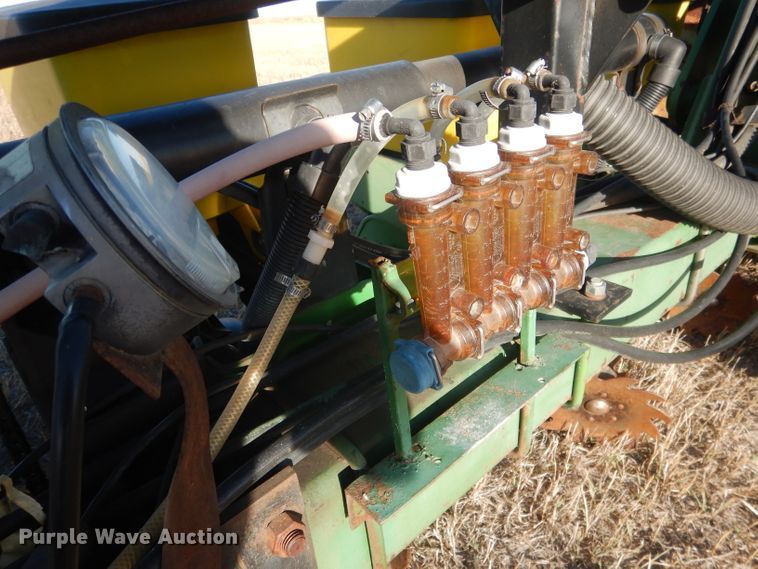 image for item DG4660 John Deere 7300  no-till planter