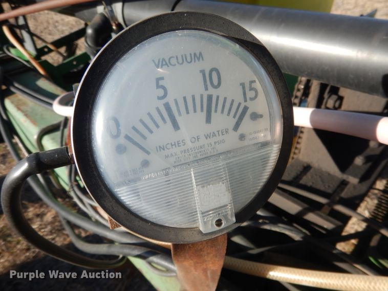 image for item DG4660 John Deere 7300  no-till planter