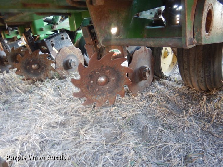 image for item DG4660 John Deere 7300  no-till planter