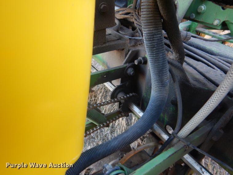 image for item DG4660 John Deere 7300  no-till planter