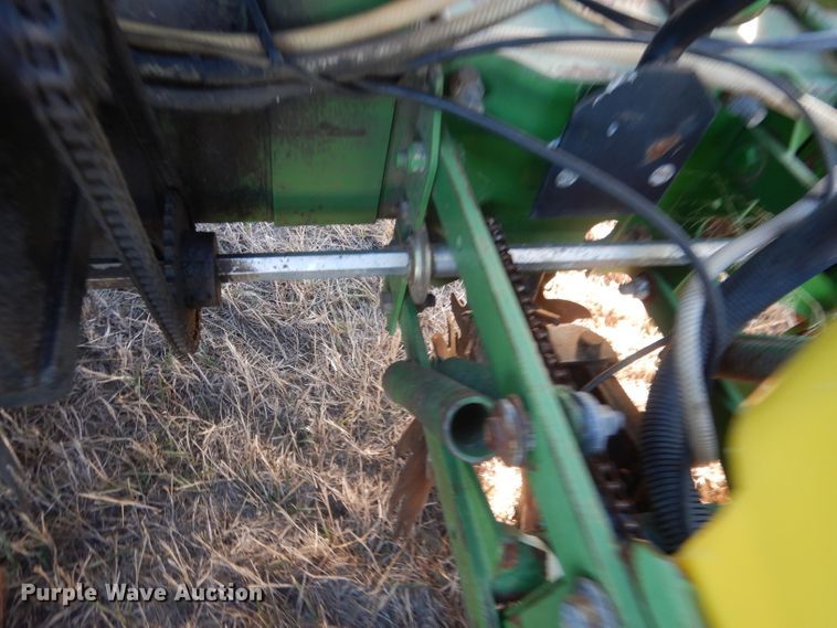 image for item DG4660 John Deere 7300  no-till planter