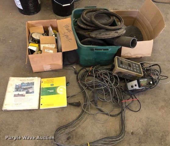 image for item DG4660 John Deere 7300  no-till planter