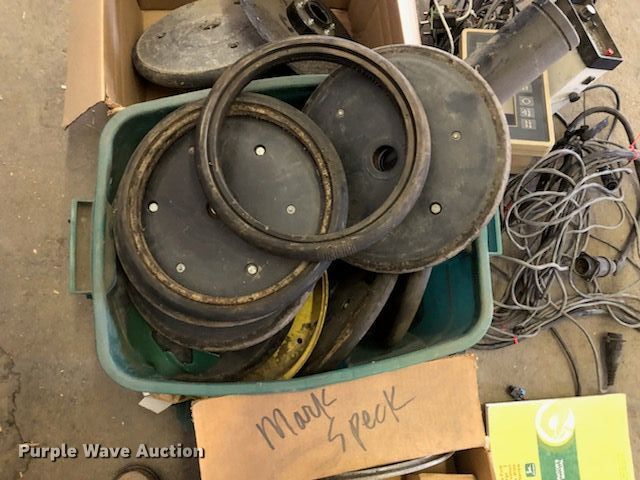 image for item DG4660 John Deere 7300  no-till planter