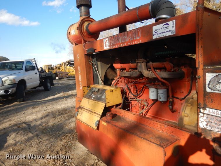 image for item DG4667 Farmland F903 bale processor