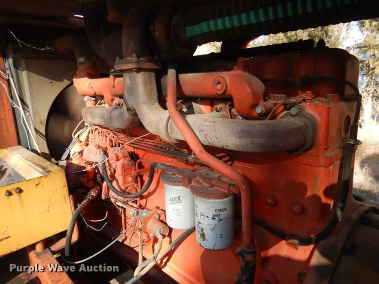 image for item DG4667 Farmland F903 bale processor