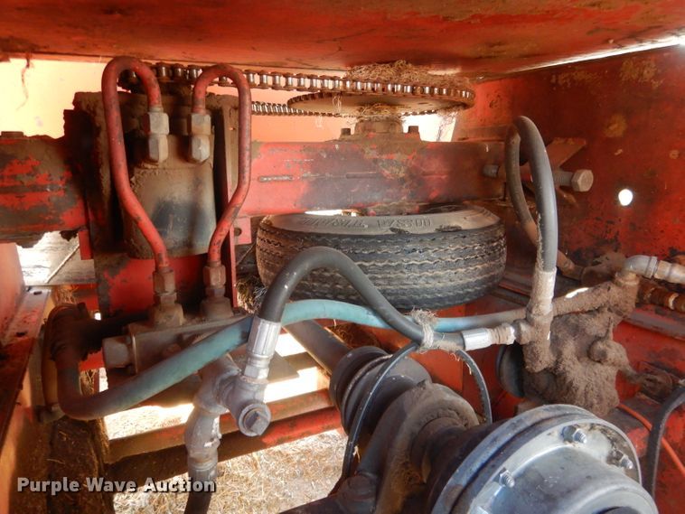 image for item DG4667 Farmland F903 bale processor