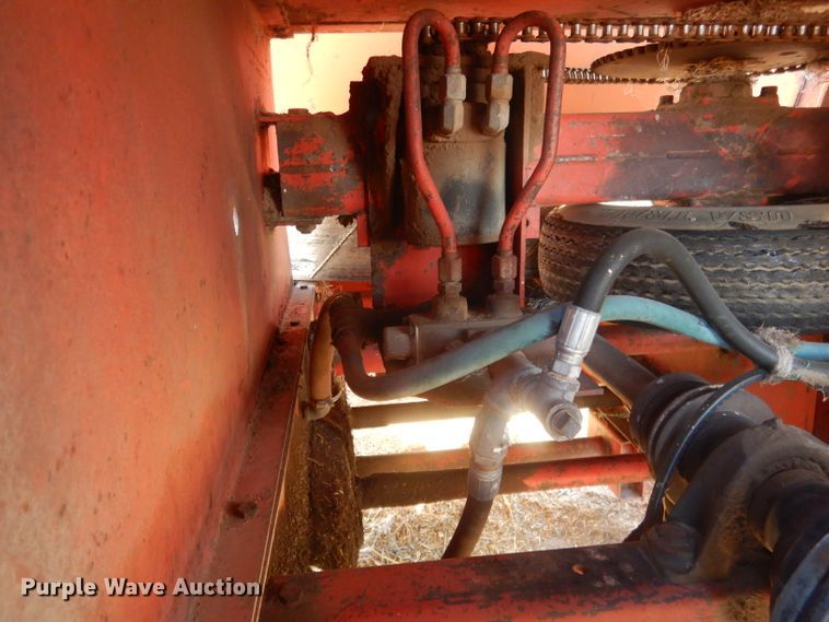 image for item DG4667 Farmland F903 bale processor