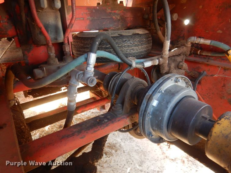 image for item DG4667 Farmland F903 bale processor