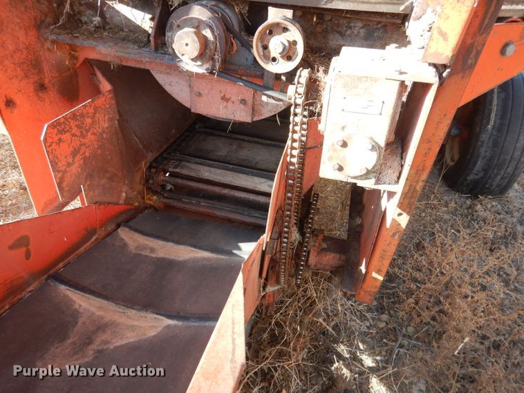 image for item DG4667 Farmland F903 bale processor