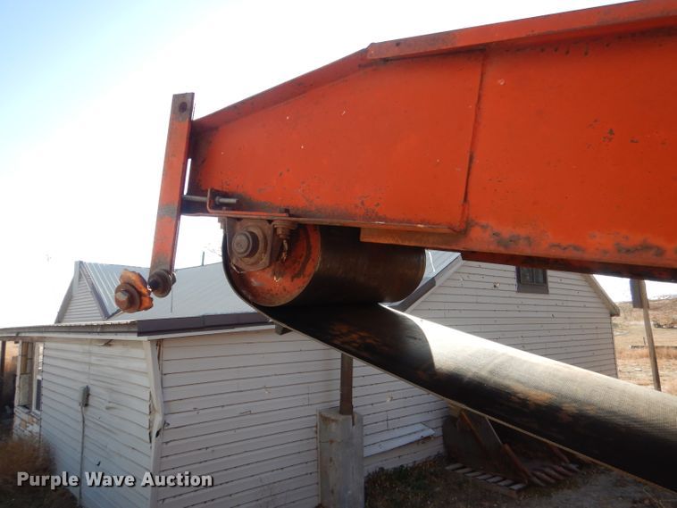 image for item DG4667 Farmland F903 bale processor