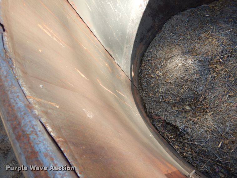 image for item DG4667 Farmland F903 bale processor