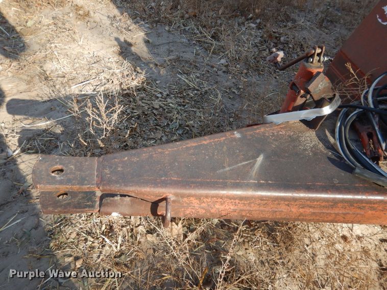 image for item DG4667 Farmland F903 bale processor