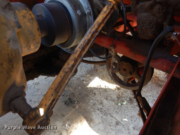 image for item DG4667 Farmland F903 bale processor