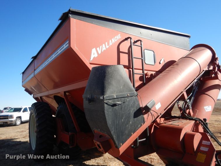 image for item DG4669 Brent 1084  grain cart