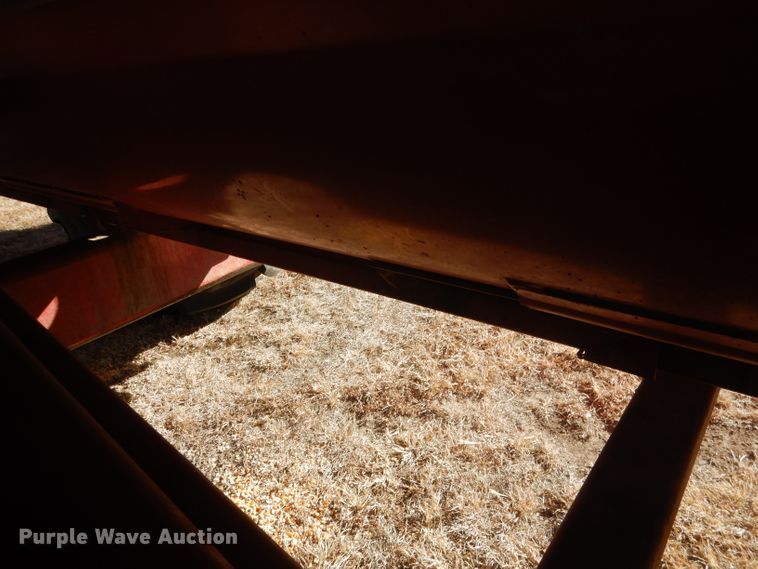 image for item DG4669 Brent 1084  grain cart