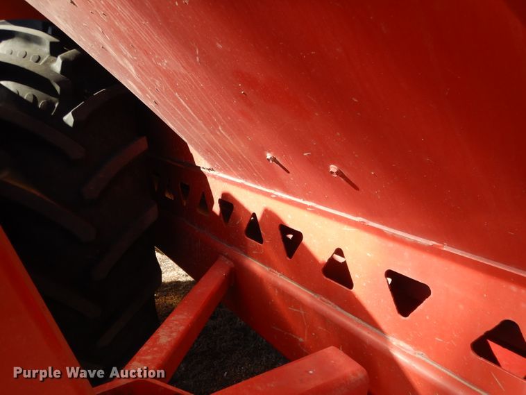 image for item DG4669 Brent 1084  grain cart