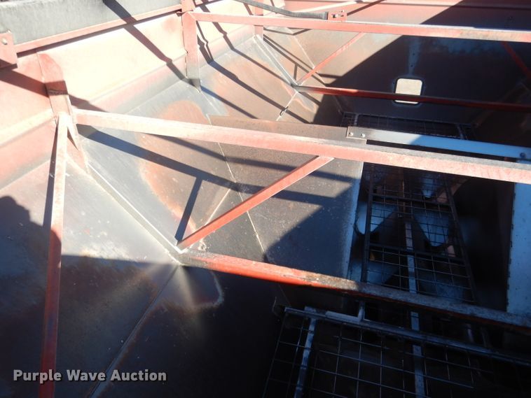 image for item DG4669 Brent 1084  grain cart