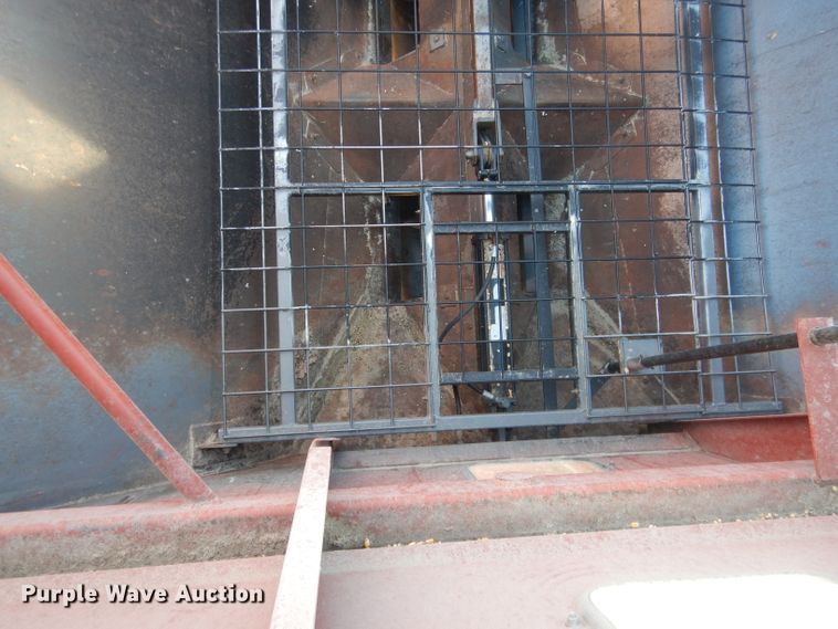 image for item DG4669 Brent 1084  grain cart