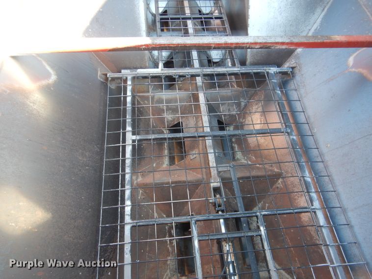 image for item DG4669 Brent 1084  grain cart