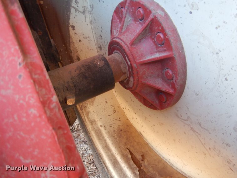 image for item DG4669 Brent 1084  grain cart